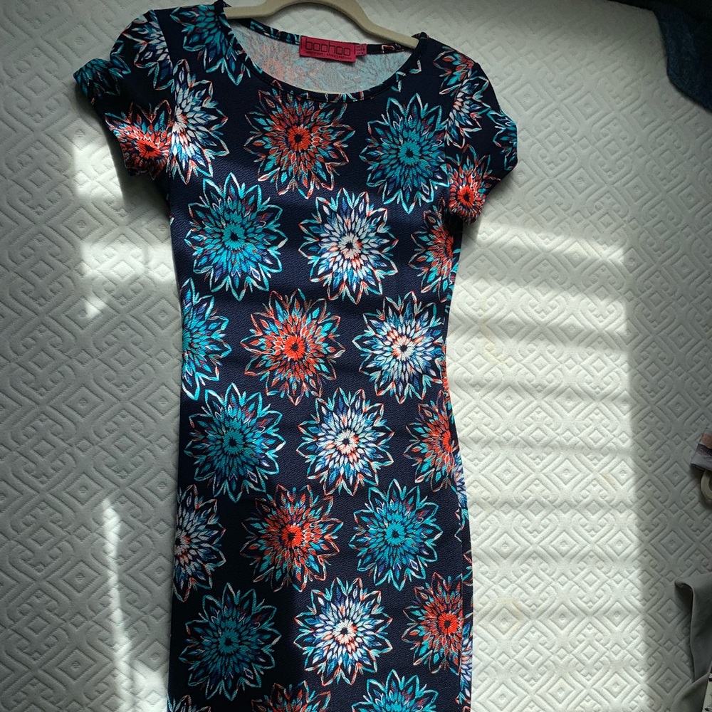 Boohoo midi floral dress